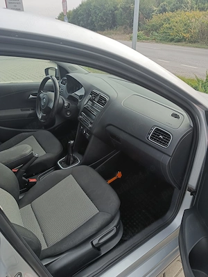 Volkswagen Polo 1.2 Blue Motion Technology - imagine 8