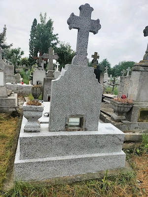 Cînd loc de veci cimitirul eternitatea  - imagine 2