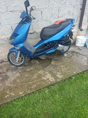 Vând scuter Aprilia Leonardo 125  - imagine 2