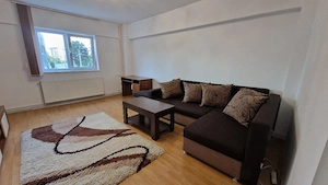 Proprietar închiriez ap 3camere zona Piața 700 central - imagine 3