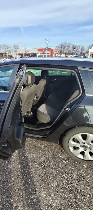 OPEL Insignia Sports Tourer SW - imagine 6