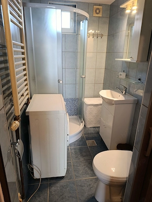 Ichiriez apartament la casa - imagine 10