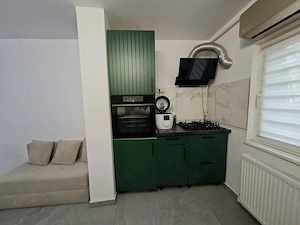 Apartament 2 camere decomandat, renovat complet   Poarta 6 | 49 mp + balcon 10 mp - imagine 9