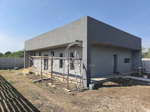 Casa si teren 740mp in Vadu Pasii/BZ ~ constructie 2007, finisaje - imagine 4
