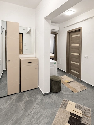 Proprietar   Închiriez apartament 2 camere, 70 mp, Central Râmnicu Vâlcea, renovat integral, mobilat - imagine 9