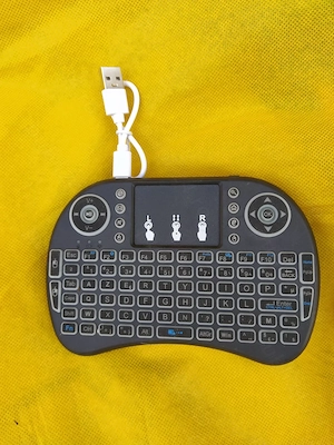 Mini Tastatură Wireless cu acumulator și cablu USB