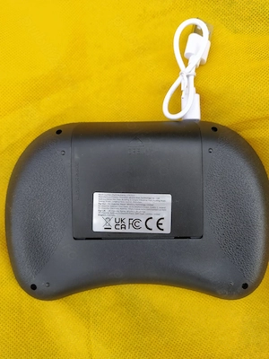 Mini Tastatură Wireless cu acumulator și cablu USB