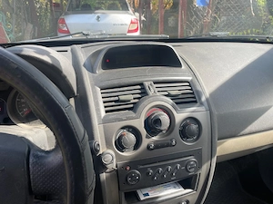 Vând renault Megane 2