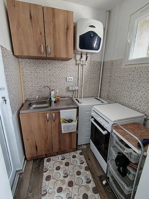 Privat inchiriez garsoniera  - imagine 3