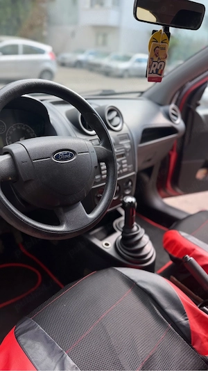 Ford Fiesta 1,3 benzina - imagine 3