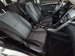 Hyundai i30 1.4 CRDi 2013 GD Combi Break AC Navigatie Germania DRL Led - imagine 6