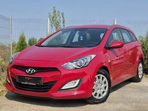 Hyundai i30 1.4 CRDi 200.000km 2014 CW Break Combi DRL Led AC Navigatie AndroidAuto CarPlay stare ex
