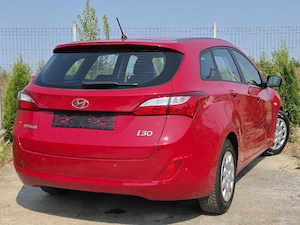 Hyundai i30 1.4 CRDi 200.000km 2014 CW Break Combi DRL Led AC Navigatie AndroidAuto CarPlay stare ex - imagine 3