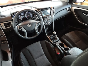 Hyundai i30 1.4 CRDi 200.000km 2014 CW Break Combi DRL Led AC Navigatie AndroidAuto CarPlay stare ex - imagine 5