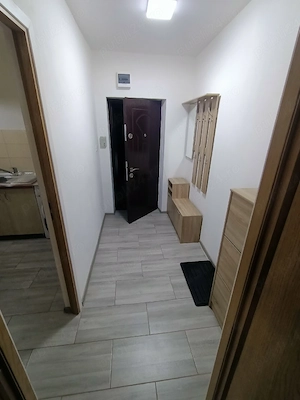 Cu Centrala Proprie,In Zona Balcescu,la 1 Km de Complexul Studențesc,350 E, Merita Văzut !!! - imagine 3