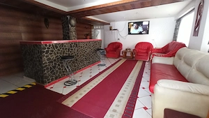 De vânzare Vila spațioasă, ideală pentru locuit sau investiție - imagine 5