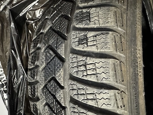 2 x anvelope pirelli sotozero 3 iarna 225/40/R18 DOT 3623