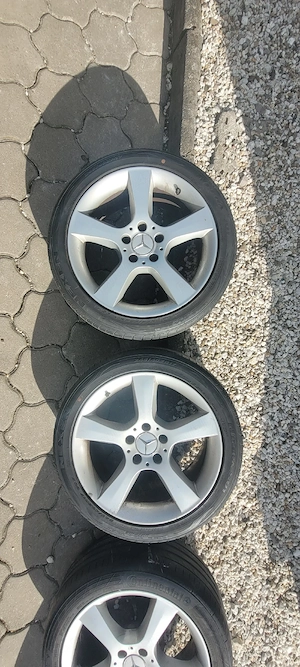 Set Jante Aliaj Mercedes R17 Originale + Anvelope în Două Lățimi (225/45 R17 & 245 - imagine 5