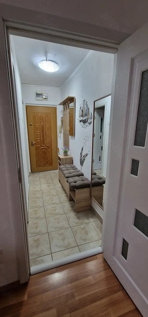 Închiriez apartament cu 2 camere  - imagine 2