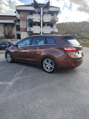 Hyundai i30 1.6 Crdi 2013 - imagine 5
