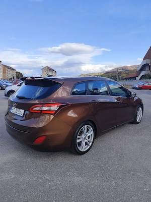 Hyundai i30 1.6 Crdi 2013 - imagine 6