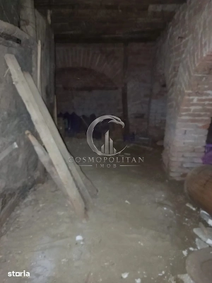 Casa si teren 330mp ~ zona centrala ~ Pret: 120.000€ neg. - imagine 4