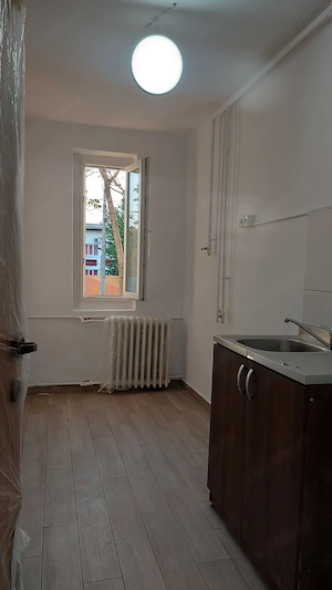 Închiriere gars. nemobilat 34mp metrou Pța Sudului, cart.Berceni, București - imagine 5