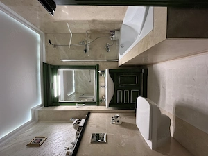 Apartament 3 camere, mobilat și utilat complet   Curte proprie, parcare, 2 balcoane   Bloc 2018 - imagine 7