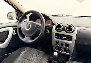 Dacia Sandero 1.4 MPI Laureate - imagine 13