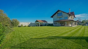 Locatie cu poveste in stil neoclasic, constelata de 3.000 mp teren - imagine 3