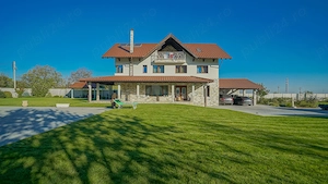 Locatie cu poveste in stil neoclasic, constelata de 3.000 mp teren - imagine 4
