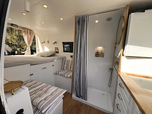 Autorulota campervan Iveco de LUX - conversie noua 2026, omologata- merita Vazut - imagine 4