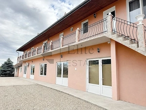 Spatiu comercial cu apartamente de vanzare In Nojorid - imagine 2