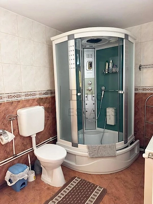 Spatiu comercial cu apartamente de vanzare In Nojorid - imagine 14