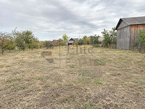 Spatiu comercial cu apartamente de vanzare In Nojorid - imagine 9