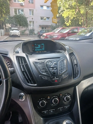 Ford Kuga  - imagine 3