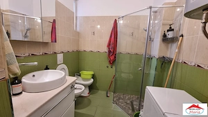 Apartament 3 camere semicentral etaj 2 - imagine 8
