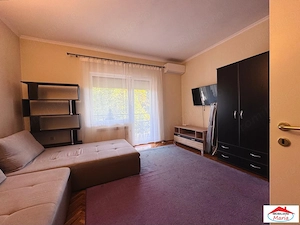 Apartament 3 camere semicentral etaj 2 - imagine 2
