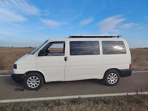 Vând autoutilitara Volkswagen T4, an 2001.