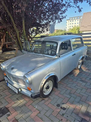 Trabant de vanzare