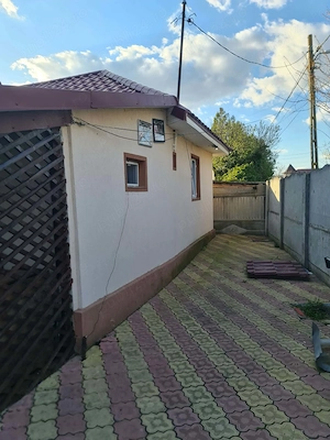 Casa de vanzare in Rosiorii de Vede  - imagine 3