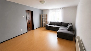 Inchiriez apartament cu 3 camere decomandat - imagine 6