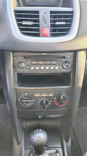 Peugeot 207 1.4HDi | 140000 km reali | primul proprietar - imagine 9