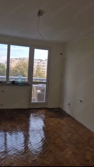 Apartament 3 camere DECOMANDAT, ultracentral  137 500   - imagine 3