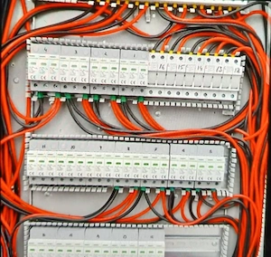 Execut lucrări in domeniu instalați electrice 