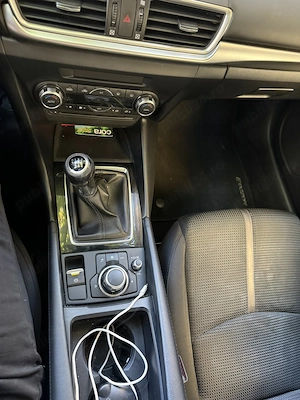 Vand Mazda 3 2017 -40000 km - imagine 6