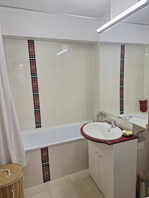 Inchiriere apartament 2 camere Mogosoaia, langa parc, prima chirie, loc de parcare inclus - imagine 2