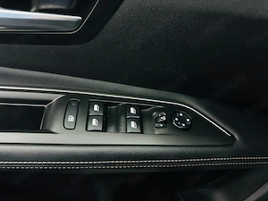 Peugeot 3008 - imagine 10