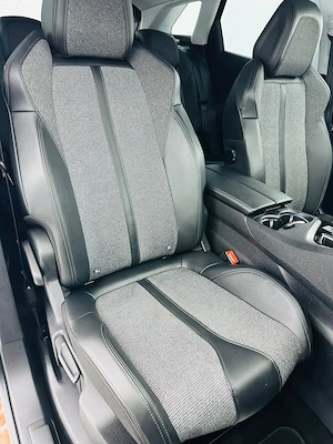 Peugeot 3008 - imagine 18