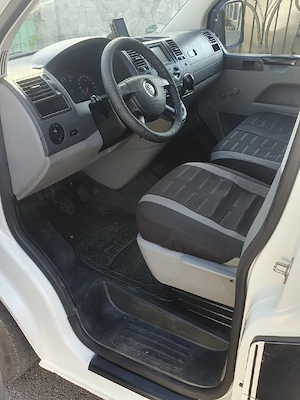 De Vanzare VW T5 3 locuri 2009 Euro 4 TRACTIUNE 4X4  Recent adus Germania Impecabila  - imagine 8